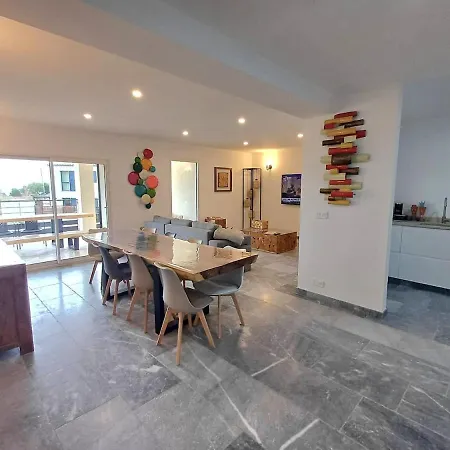 Appartement T3, 8 Couchages, Grande Terrasse, Vue Mer, Parking Privé