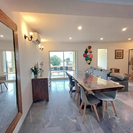 Appartement T3, 8 Couchages, Grande Terrasse, Vue Mer, Parking Privé *
